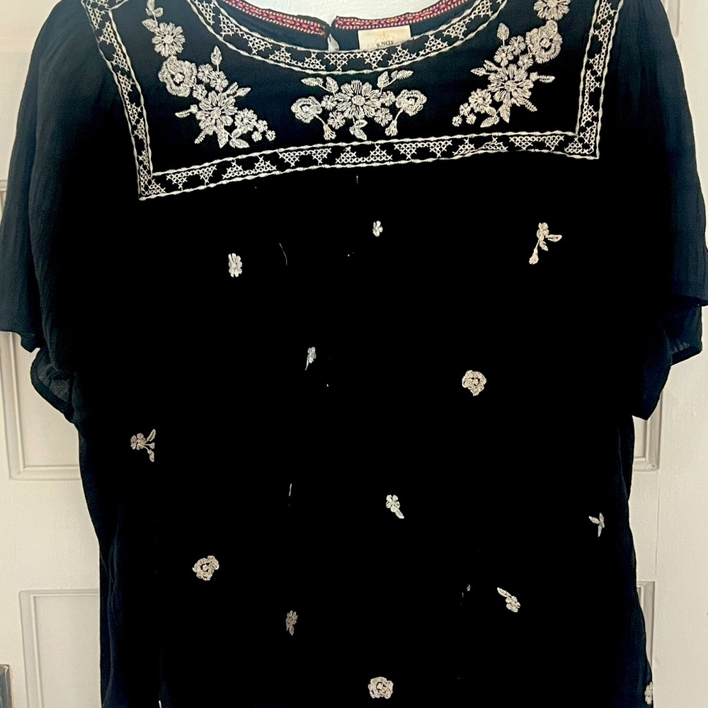 Knox Rose Black Embroidered Gauze top
